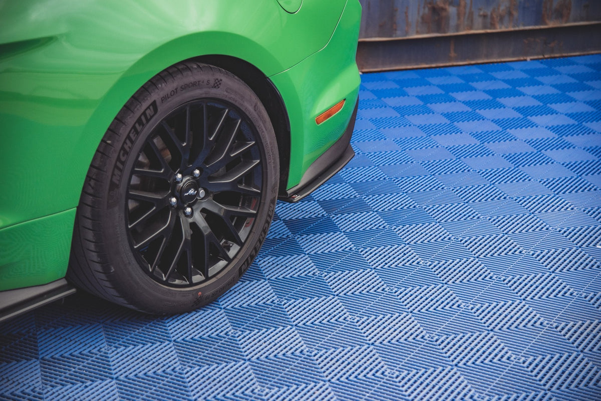 Splitters laterales traseros Street Pro V.1 para Ford Mustang GT Mk6 Facelift