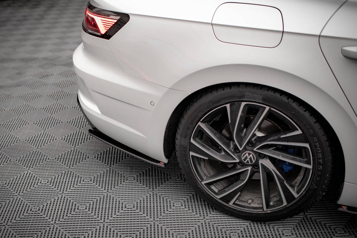 Splitters laterales traseros Street Pro para Volkswagen Arteon R Sedan / Shooting Brake Mk1 Faceift