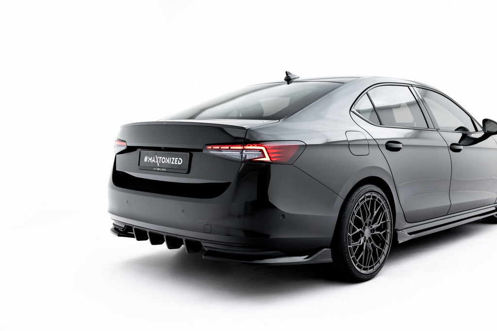 Splitters laterales traseros V.2 para Skoda Superb Sportline Mk4