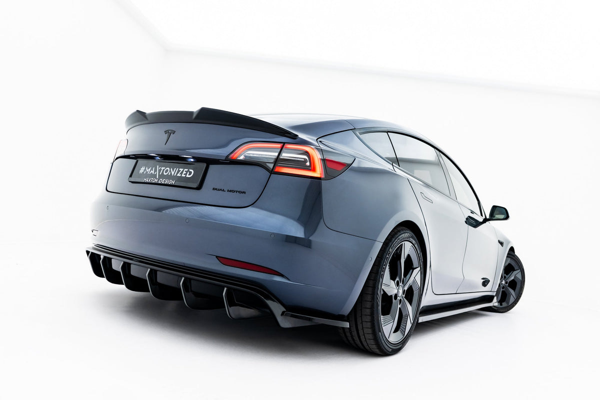 Splitters laterales traseros V.2 para Tesla Model 3