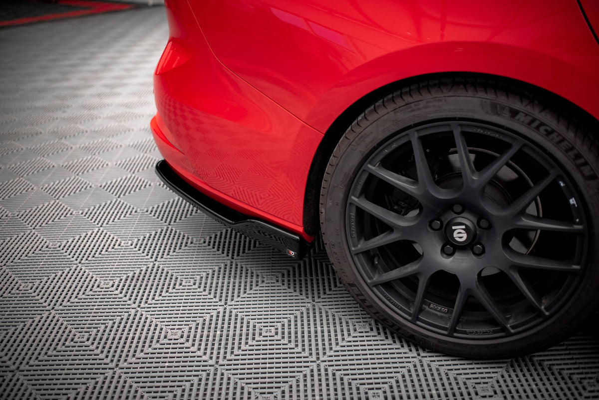 Splitters laterales traseros V.6 para Ford Focus Estate ST Mk4