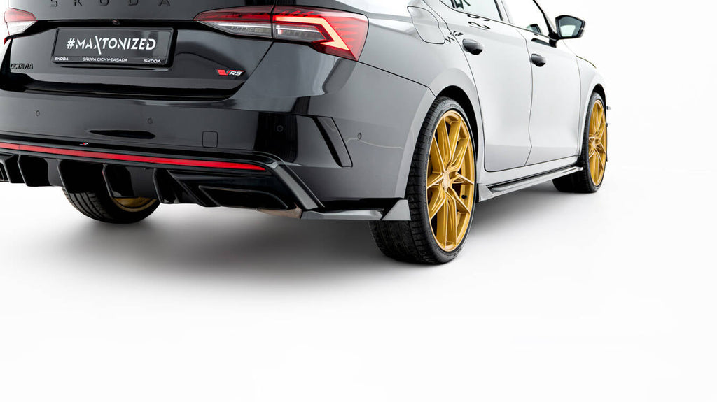 Splitters laterales traseros V.8 para Skoda Octavia RS Liftback / Combi Mk4
