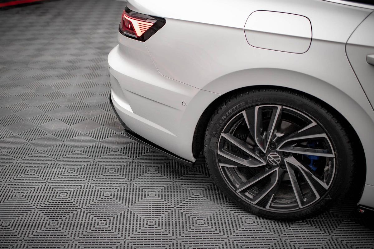 Splitters laterales traseros para Volkswagen Arteon R Sedan / Shooting Brake Mk1 Facelift