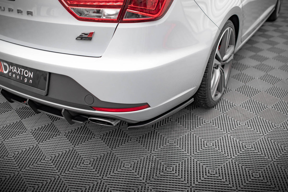 Splitters laterales traseros V.1 para Seat Leon Cupra Sportstourer Mk3