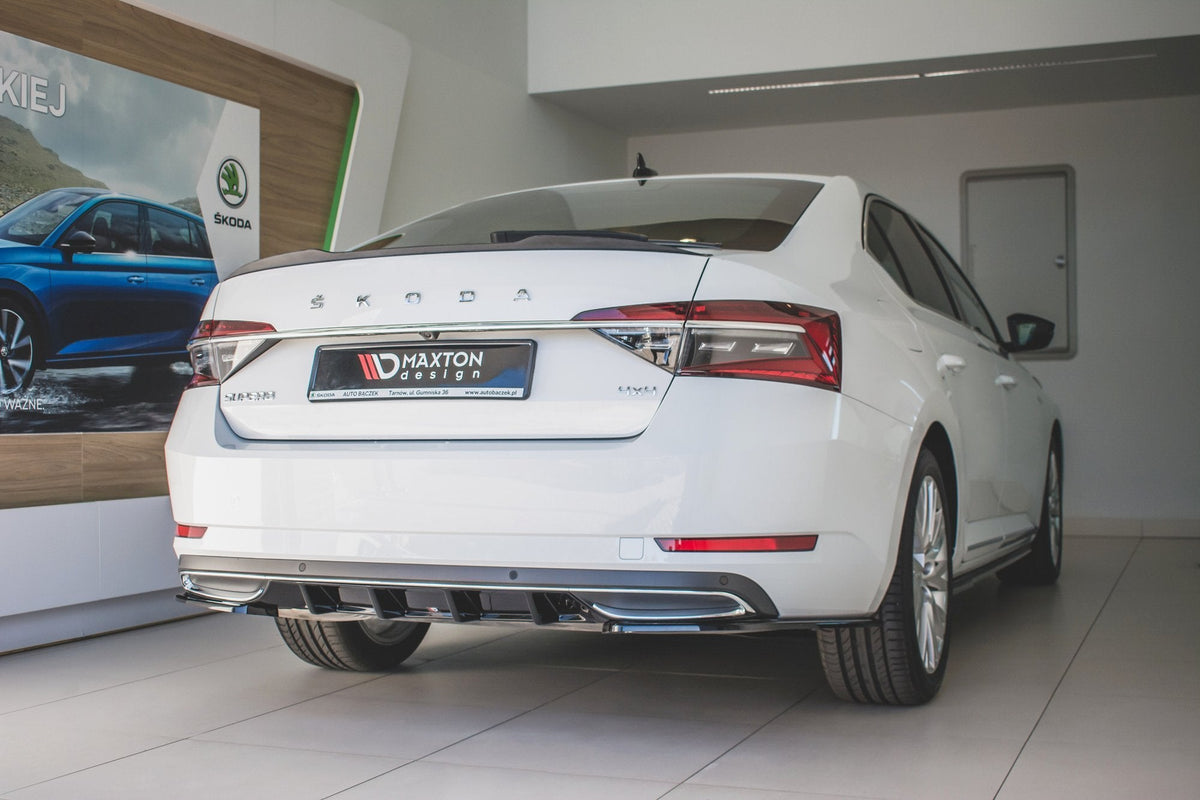 Difusor trasero para Skoda Superb Liftback / Combi Mk3 Facelift