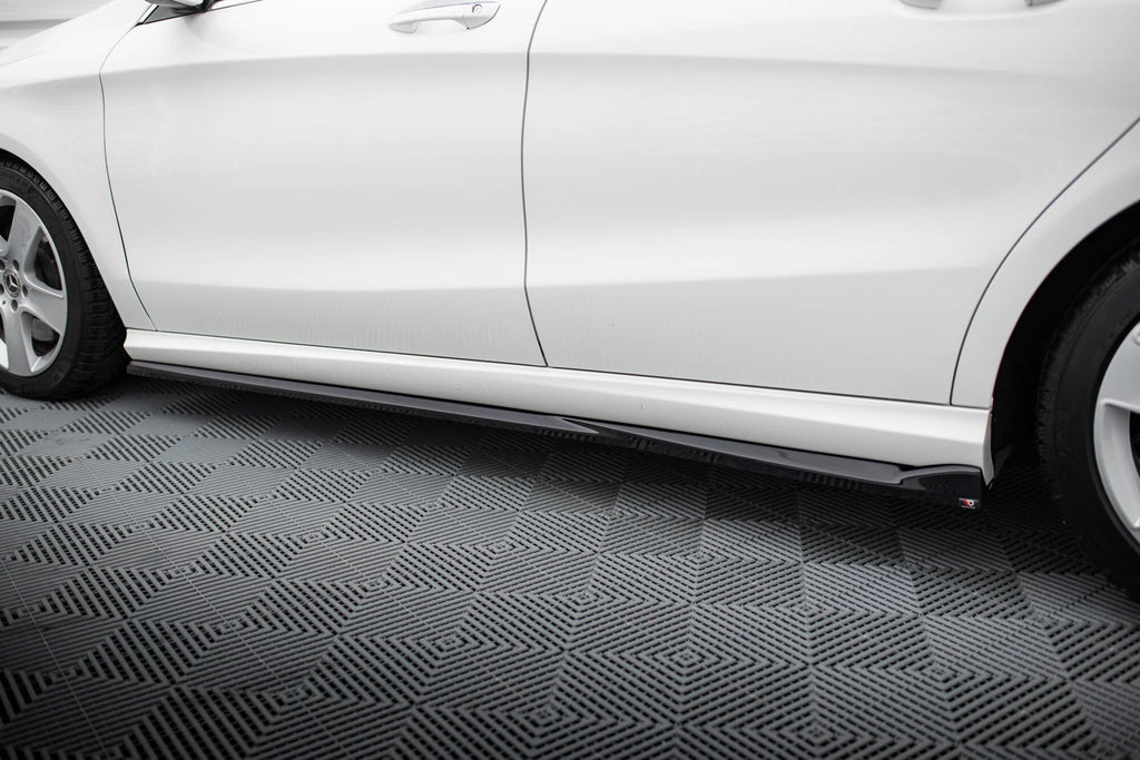 Kit de splitters para Mercedes-Benz CLA C117 Facelift