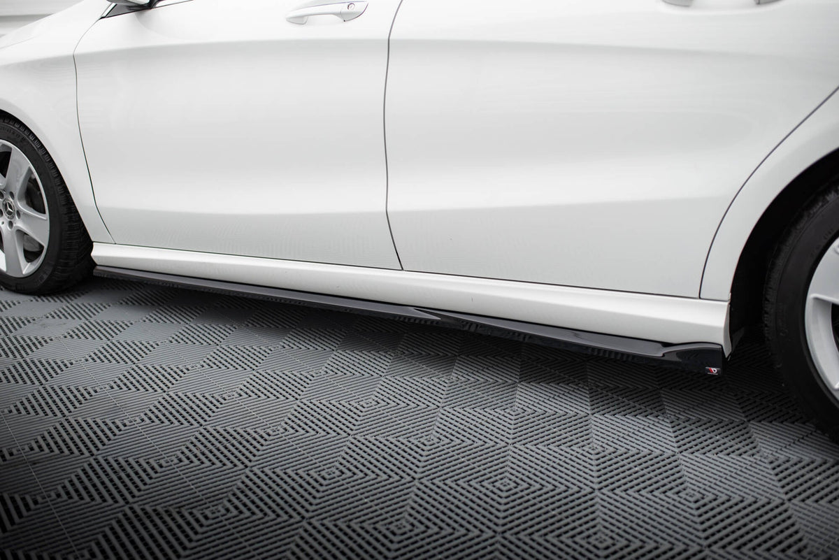 Kit de splitters para Mercedes-Benz CLA C117 Facelift