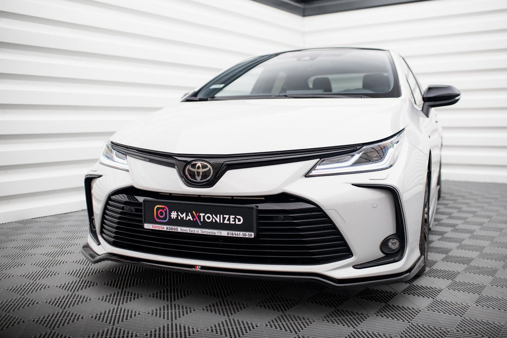 Kit de splitters para Toyota Corolla Mk12 Sedan