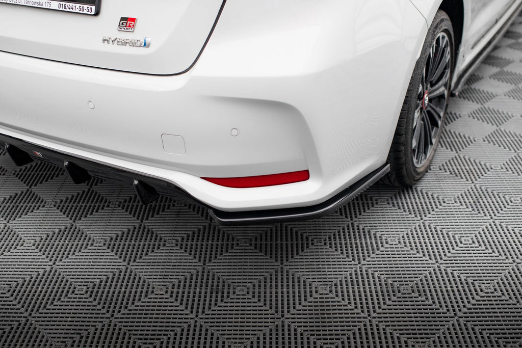 Kit de splitters para Toyota Corolla Mk12 Sedan