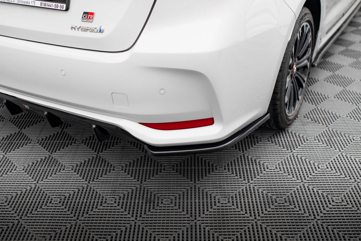 Kit de splitters para Toyota Corolla Mk12 Sedan