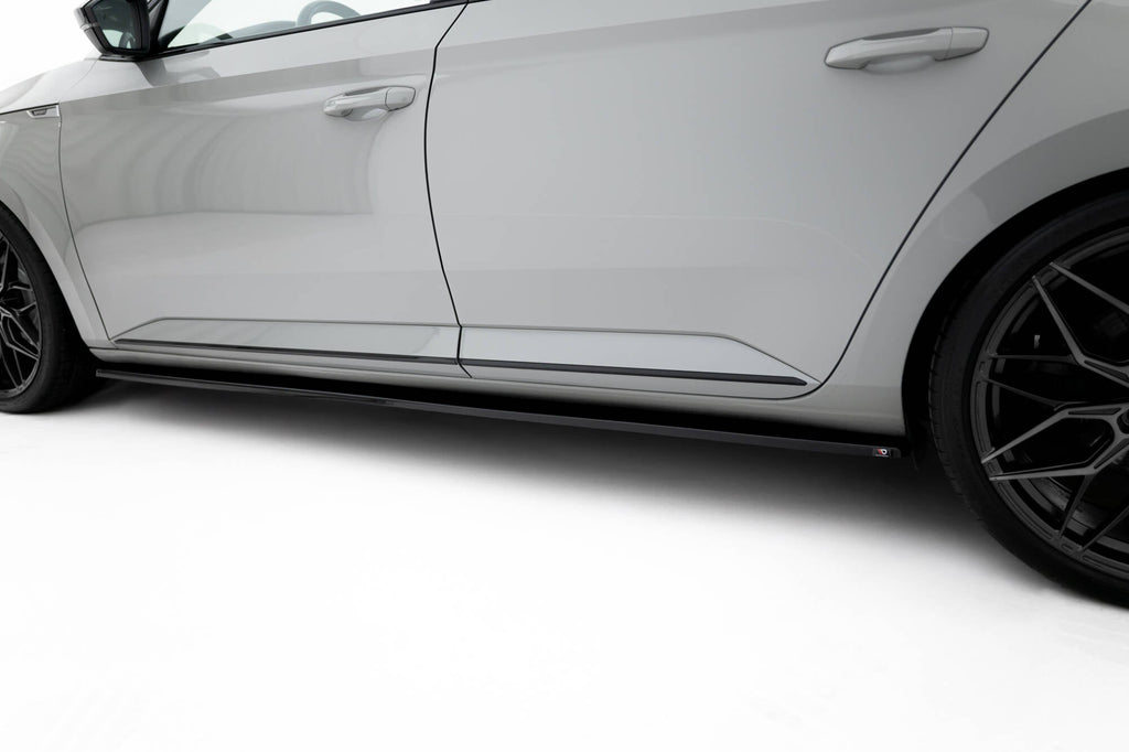 Kit de splitters para Skoda Superb Liftback Mk3
