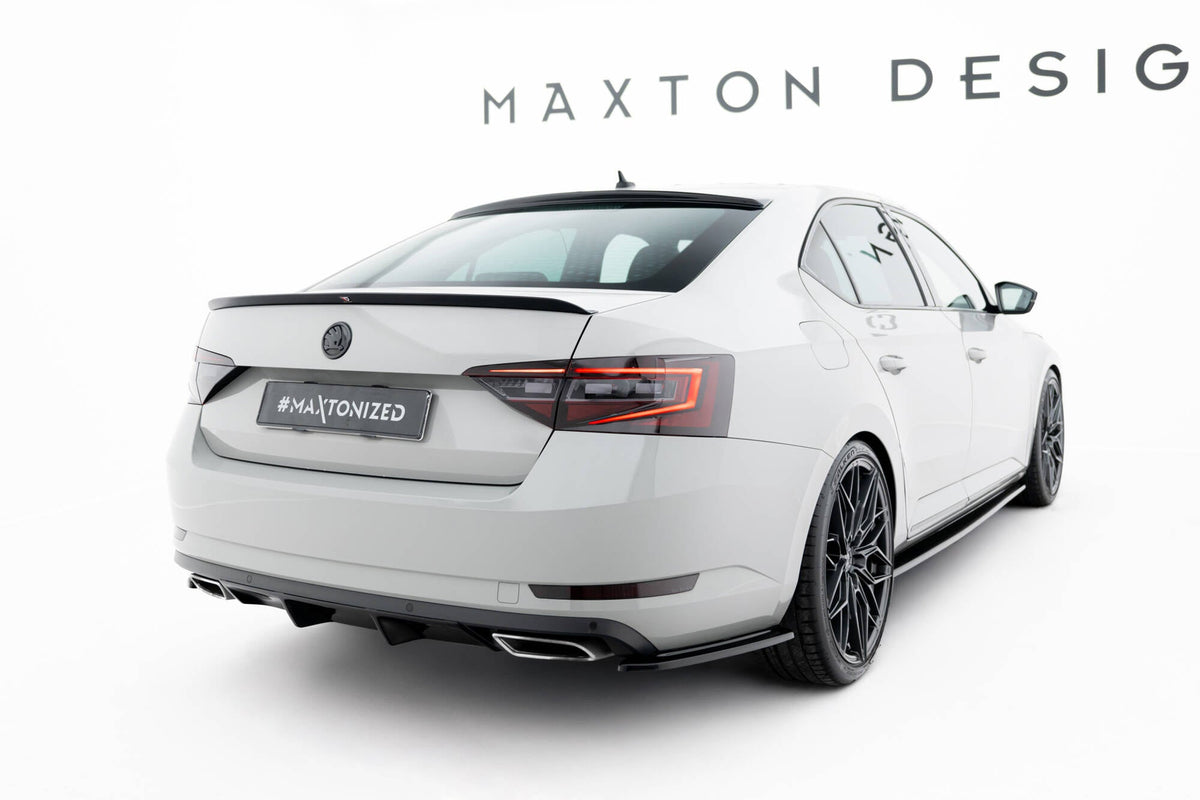 Kit de splitters para Skoda Superb Liftback Mk3