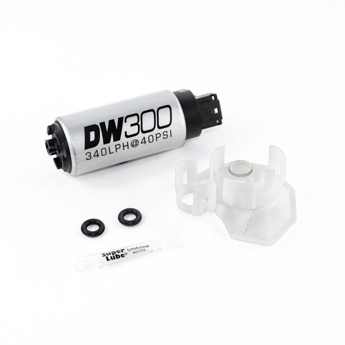 Bomba de combustible DeatschWerks DW300C 340 l/h para SHO EVO X 2011-19, Mazdaspeed3 08-15, Mazdaspeed6 07-13, Honda Civic 06-07, Honda Accord 12-16, Tundra 4.0L V6 13-17, 4.L V8 07-14, 4.6L V8 07-10, 5.7L V8 08-17, Wrangler 07-17.