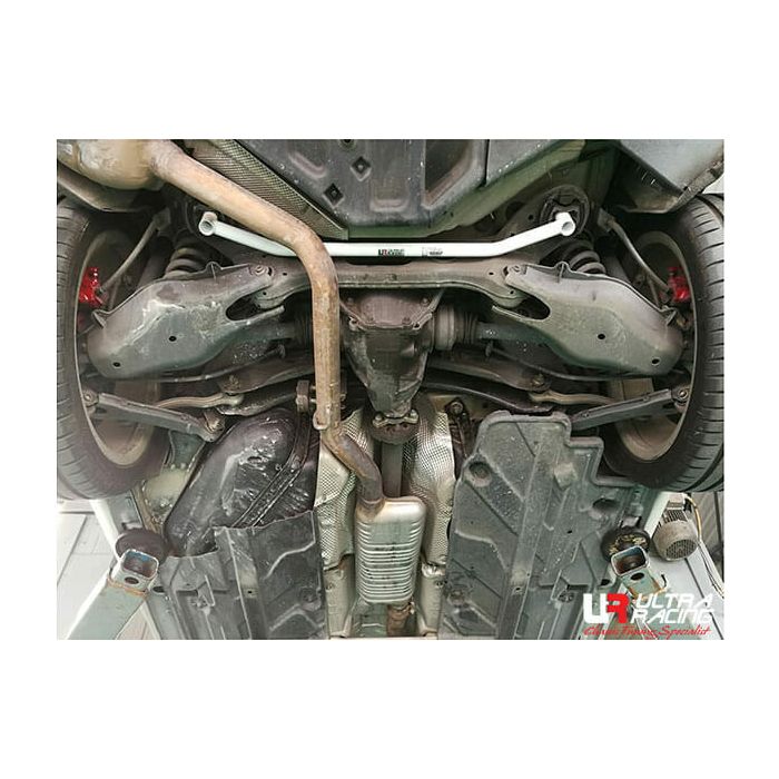 Ultra Racing Rear Lower Brace for Mercedes C-Class/AMG 07+ W204