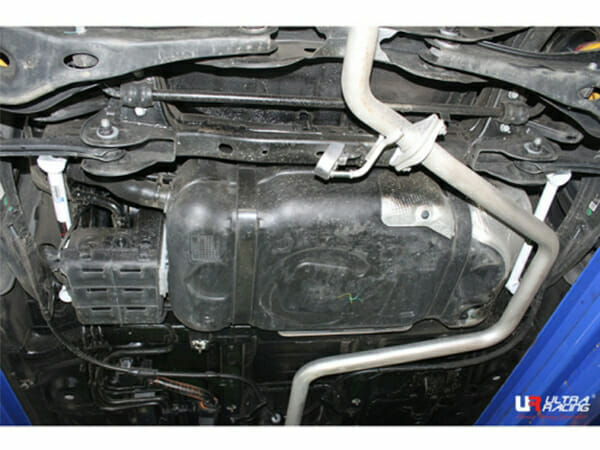 Barra inferior trasera (3558P) Ultra Racing para Hyundai Ioniq (AE)/Niro 1.6 2WD Hybrid 17+