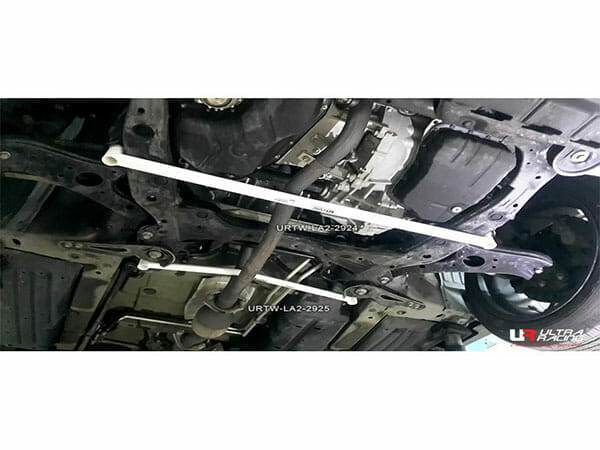 Barra inferior delantera (2925) Ultra Racing para Toyota Sienna (XL30) 3.5 V6 2WD 10+