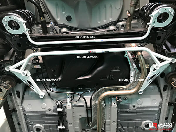 Barra inferior trasera (2535) Ultra Racing para Toyota Vios (NSP151) 1.5 2WD 18+/Yaris 1.5 10-19