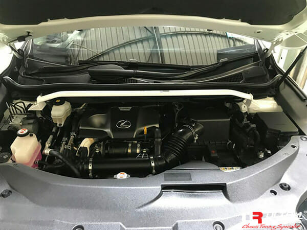 Barra de torre superior delantera (4112) Ultra Racing para Lexus RX 200T/RX 300 (AL20) 2.0T 2WD 15+