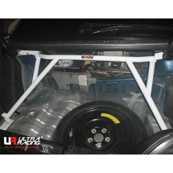 Barra de torre trasera superior (3456) Ultra Racing para Nissan Skyline (GTR 34) 2.6TT 4WD 99-02