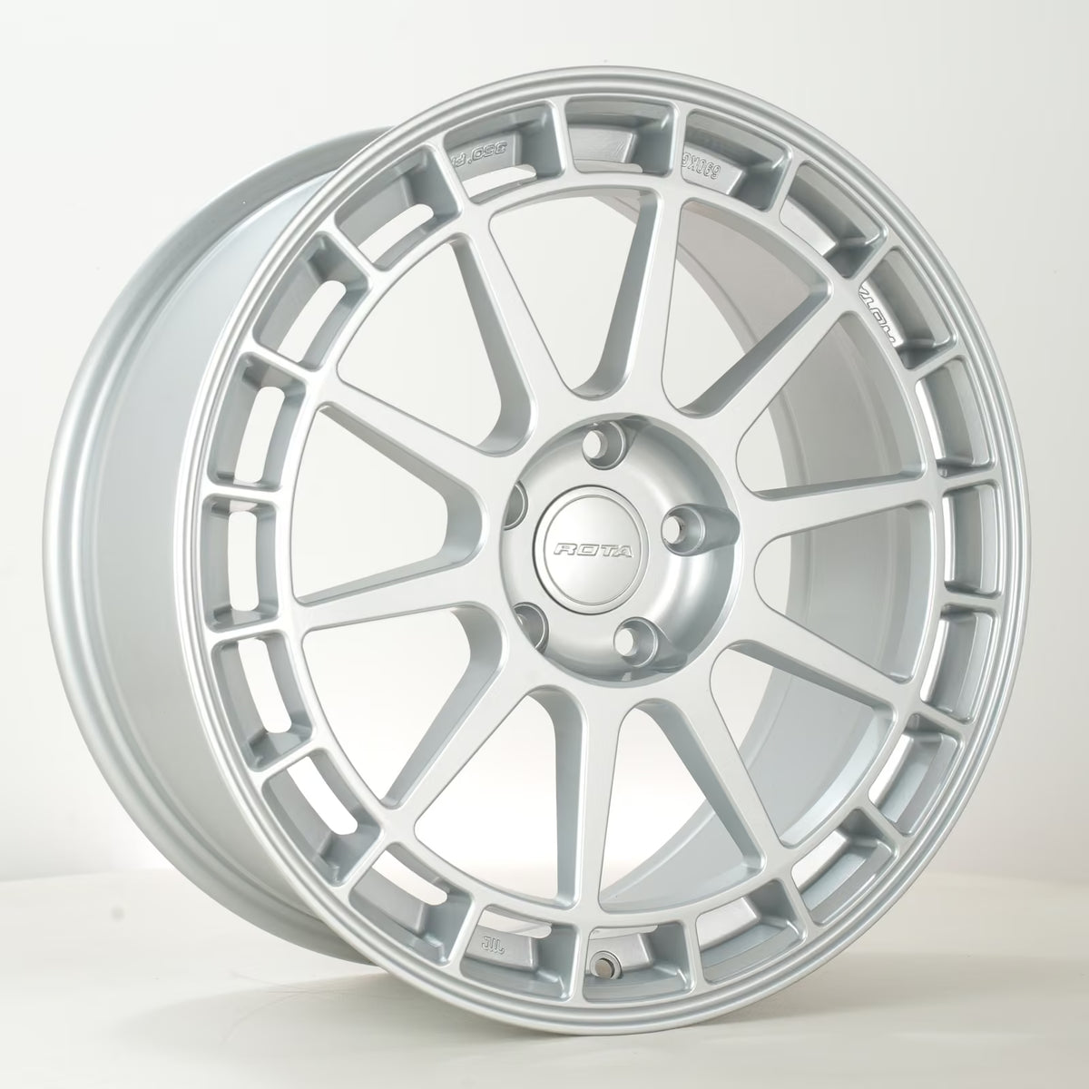 Llanta Rota Recce 18x8" 5x112 ET45