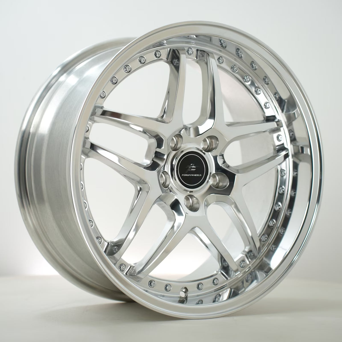 Llanta Forum Vice 18x8.5" 5x114.3 ET35 Chrome