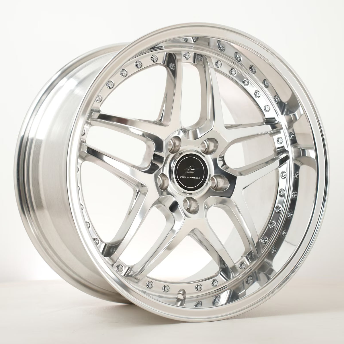 Llanta Forum Vice 18x9.5" 5x114.3 ET30 Chrome